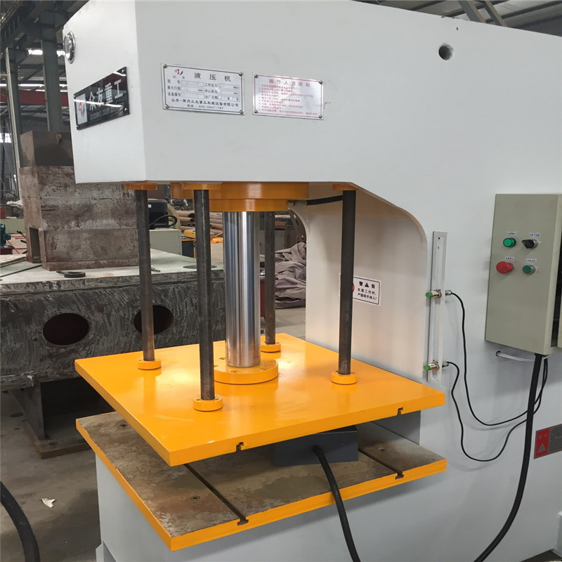 63噸臺面750×700帶導(dǎo)柱單臂油壓機