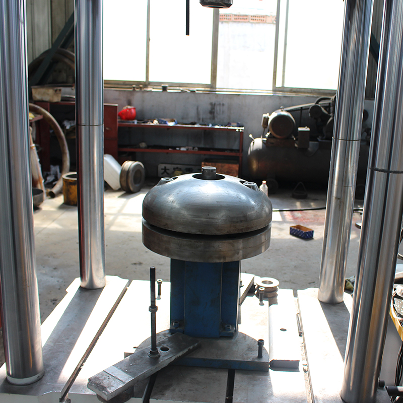 500噸太陽能內(nèi)膽拉伸成型液壓機(jī)