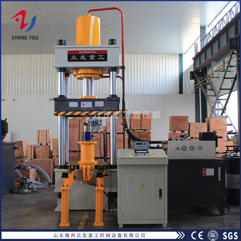 油壓機(jī)廠家告訴您油壓機(jī)加油前有哪些注意事項(xiàng)？