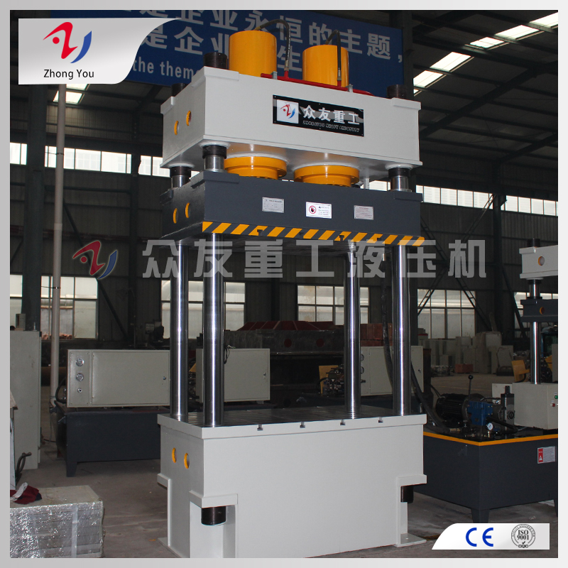 四柱油壓機(jī)生產(chǎn)廠家解答油壓機(jī)運(yùn)行緩慢怎么辦？