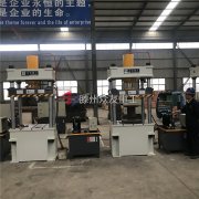 五公斤舔磚油壓機(jī)出現(xiàn)發(fā)熱嚴(yán)重怎么辦？